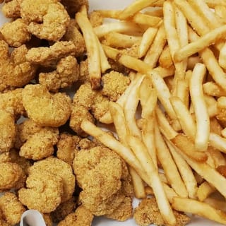Fried Shrimp Basket with fries