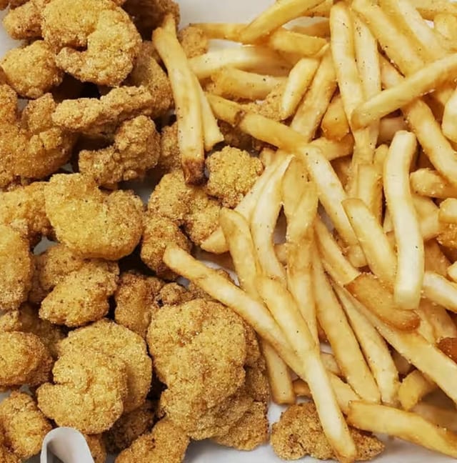 Fried Shrimp Basket with Fries